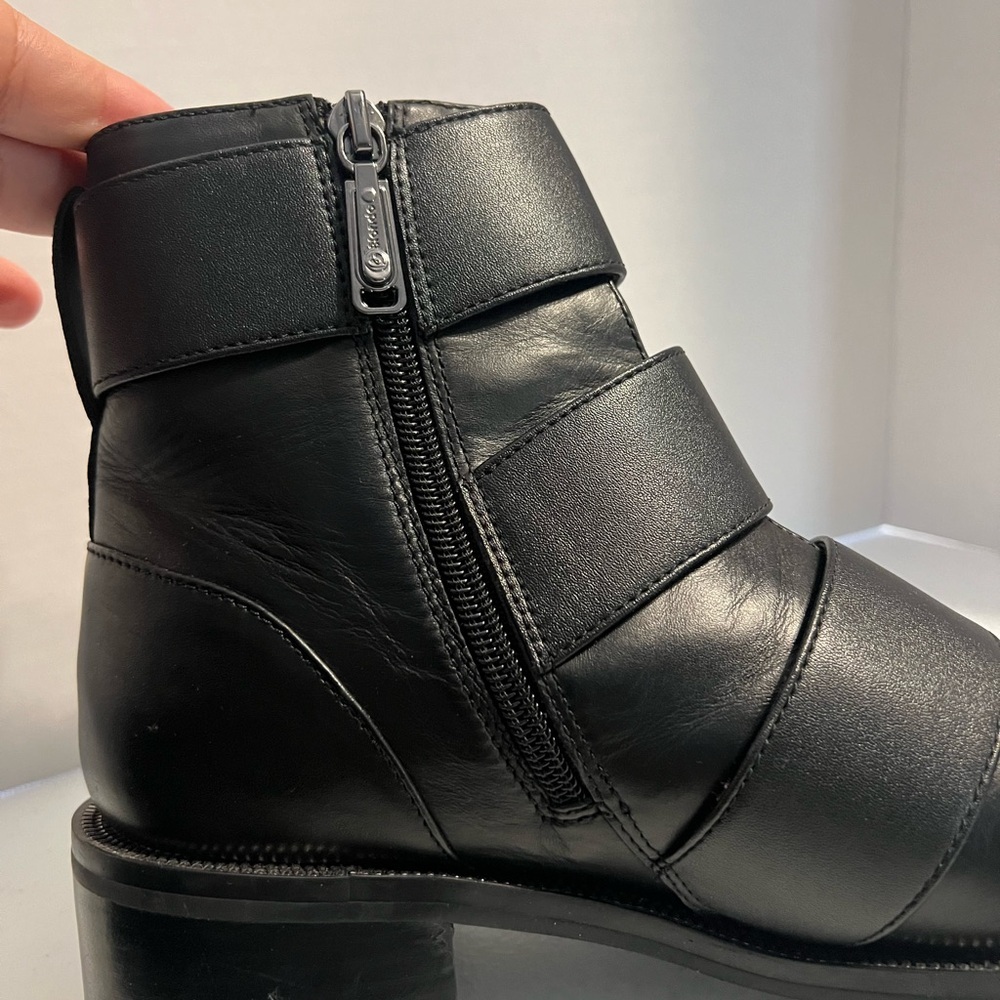 Blondo Camila Waterproof Black Leather Triple Buckle Moto Boots 9 - Picture 5 of 12